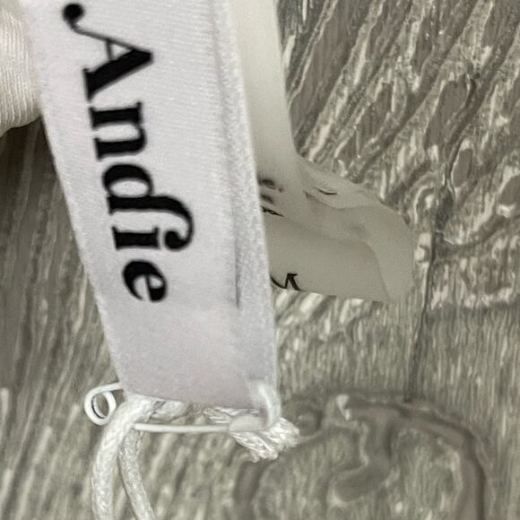 Andie Swim The Tropez String Bikini Top in White‎ Size M NWT - Picture 9 of 9